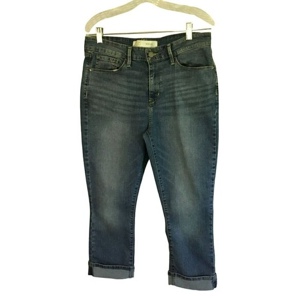 Levi's Signature Capri Jeans Women's Size 12 Mid Rise Cuffed Denim Medium Wash - Picture 1 of 13